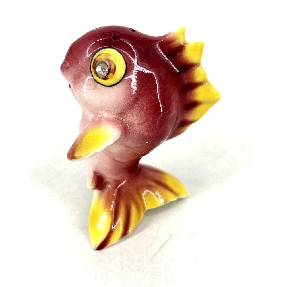 Vintage Lefton 043 Anthropomorphic Koi Gold Fish Salt & Pepper Shakers Japan